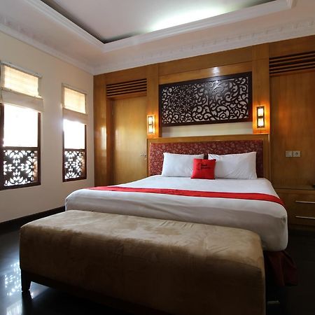 Reddoorz Plus Near Tugu Jogja 2 Yogyakarta Dış mekan fotoğraf