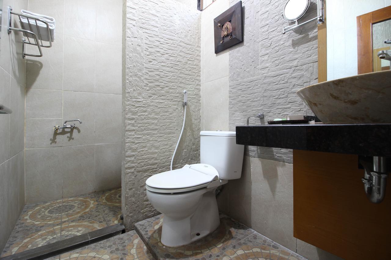 Reddoorz Plus Near Tugu Jogja 2 Yogyakarta Dış mekan fotoğraf