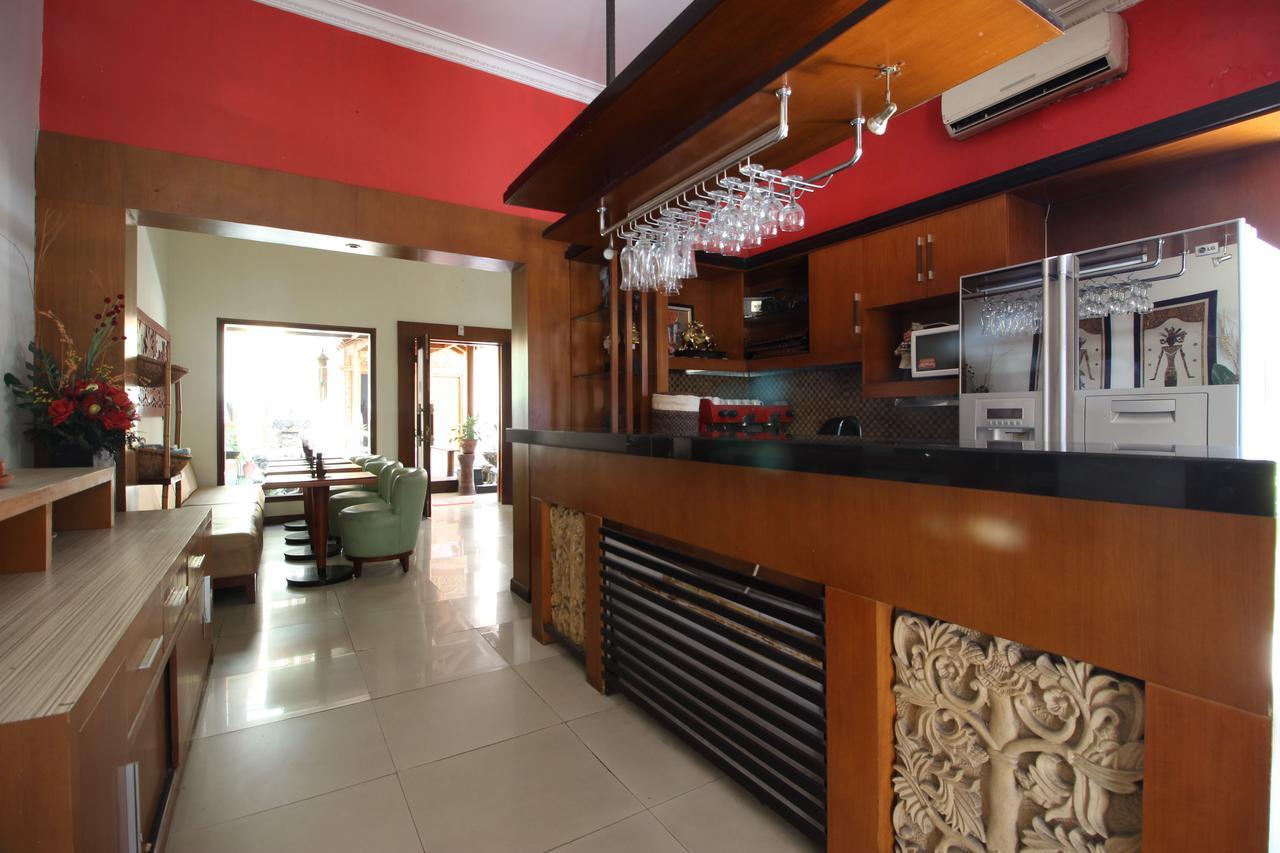 Reddoorz Plus Near Tugu Jogja 2 Yogyakarta Dış mekan fotoğraf